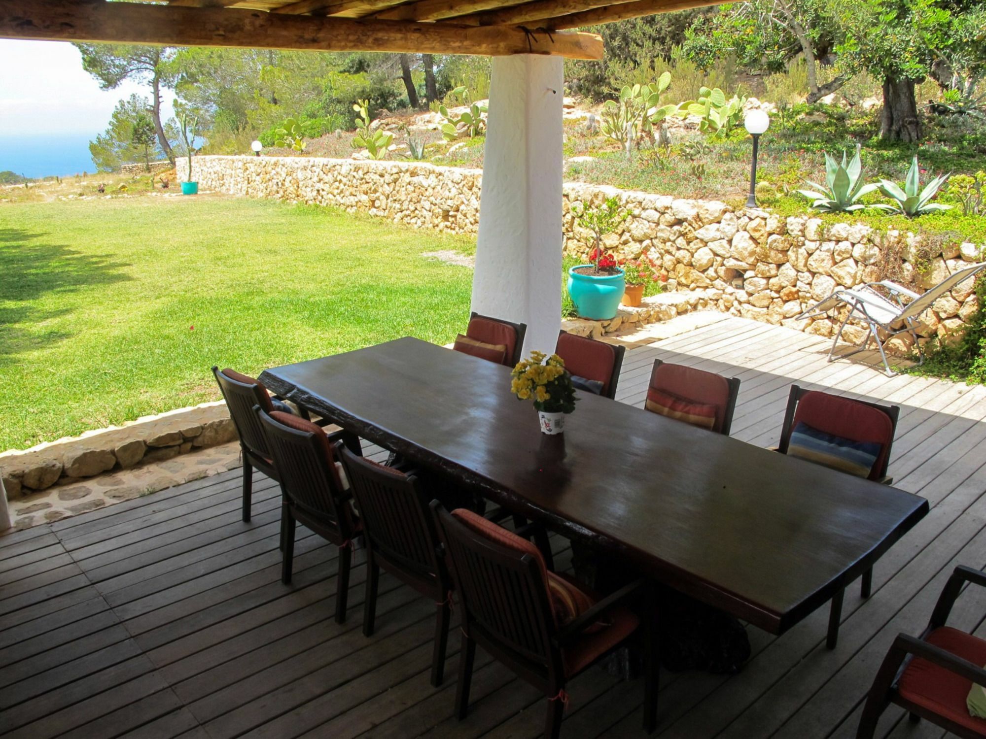 Weedy Villa